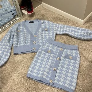 Akira set , skirt and sweater